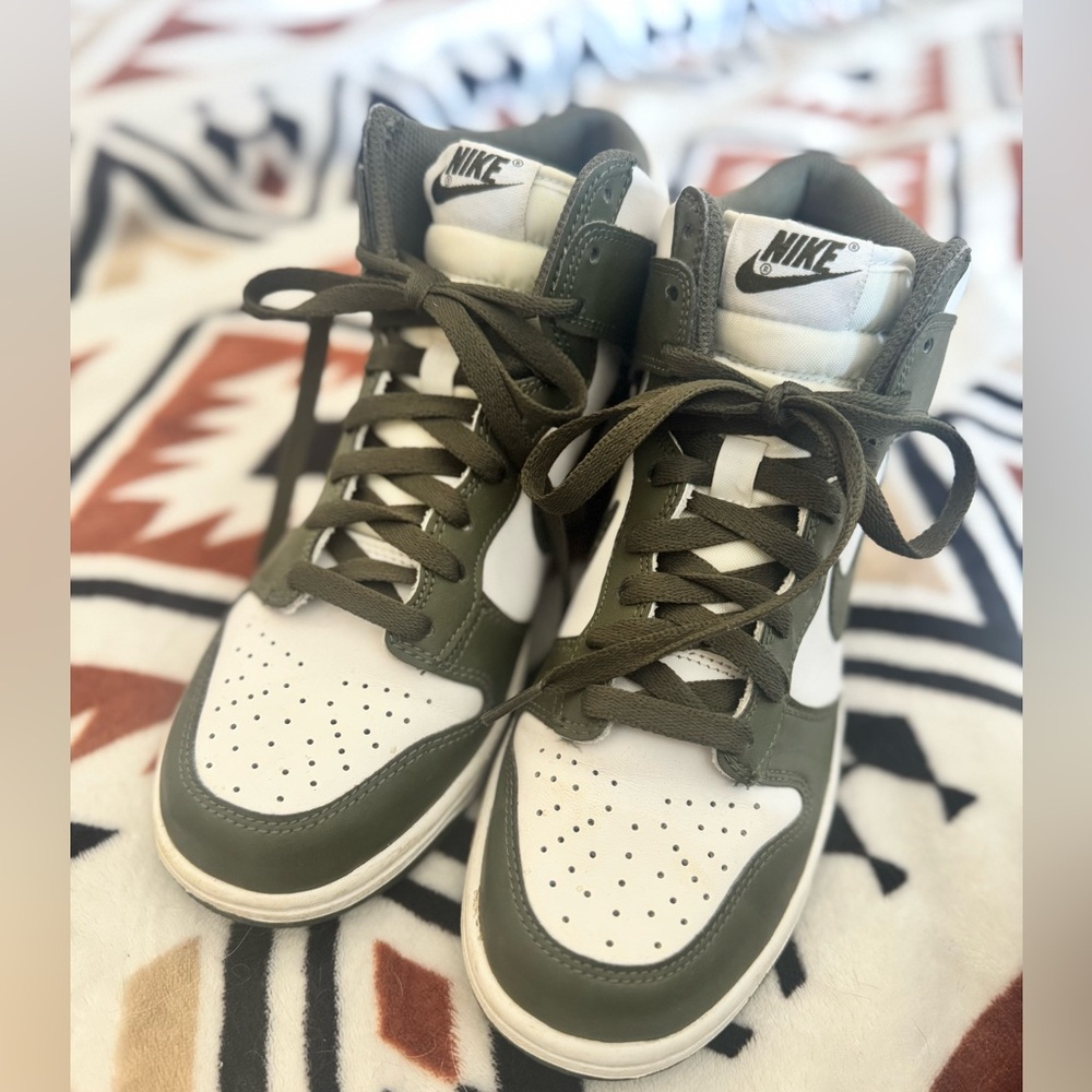 Nike Dunk High Cargo Sneakers - Picture 4 of 6